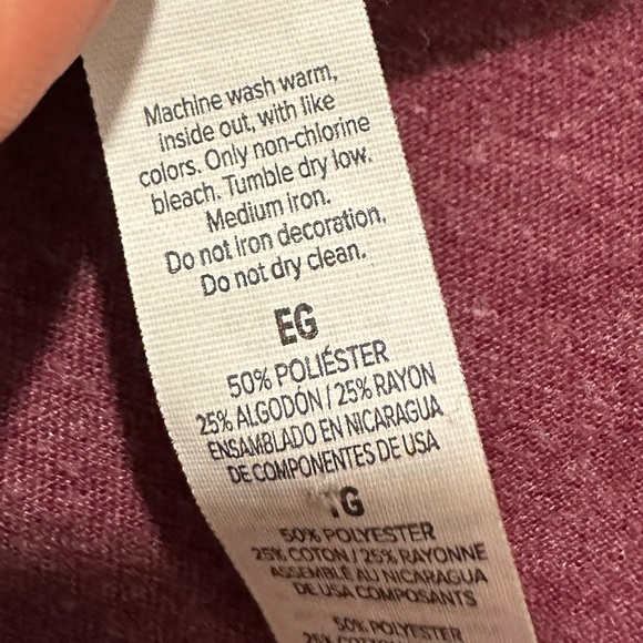 3/$30 Austin “word cloud heart” t-shirt womens XL (Bella) - Picture 8 of 8